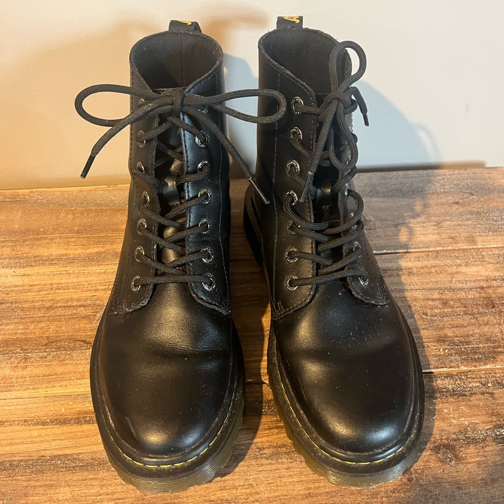 Women’s Doc Martens Luana Size 9